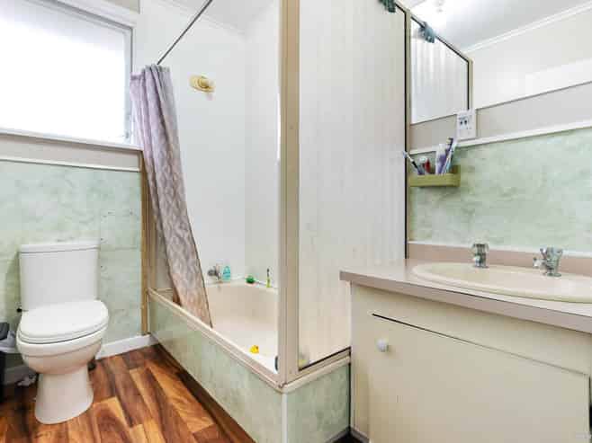 1/142A Great South Road, Manurewa