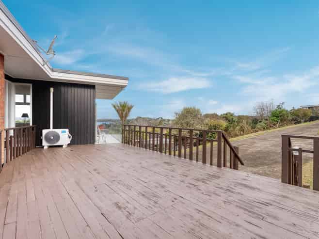 39 Bel Air Drive, Hillsborough