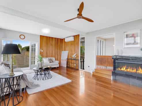 39 Bel Air Drive, Hillsborough