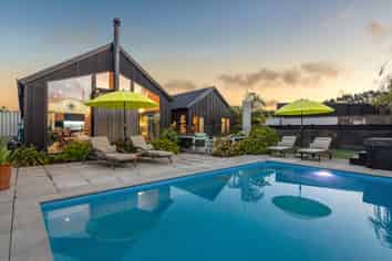 9 Kewini Grove, Matakana