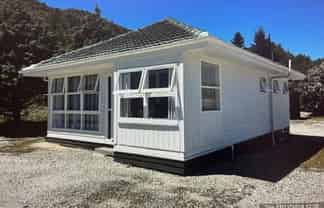 a/2 Dunn Street, Reefton
