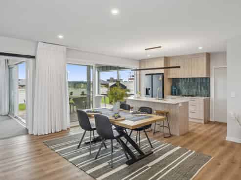 32 Makomako Crescent, Wharewaka