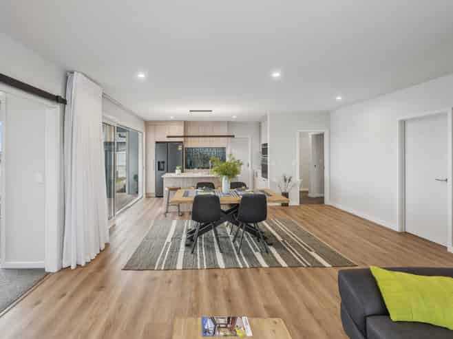 32 Makomako Crescent, Wharewaka