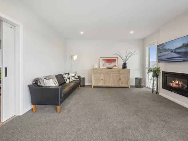 32 Makomako Crescent, Wharewaka