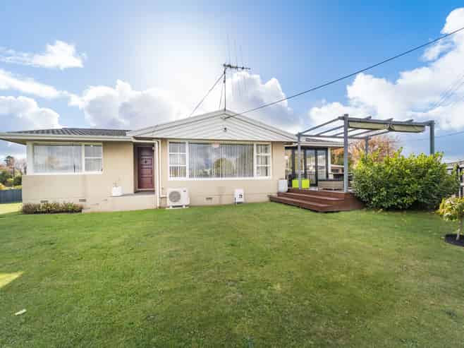 6 Wincanton Place, Awapuni