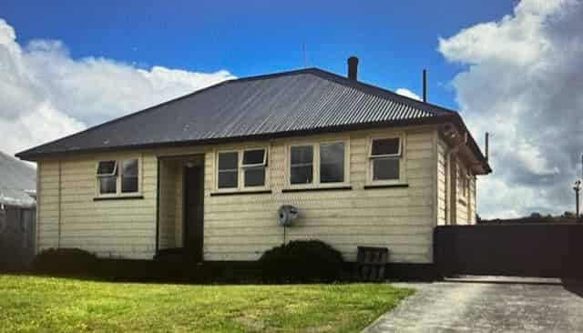 14 Conlon Street, Reefton