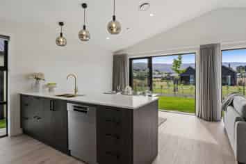 65 Vintage Street, Cromwell