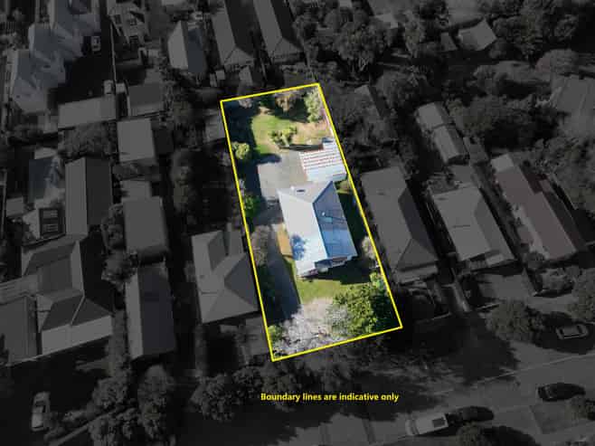 20 Celia Street, Redcliffs
