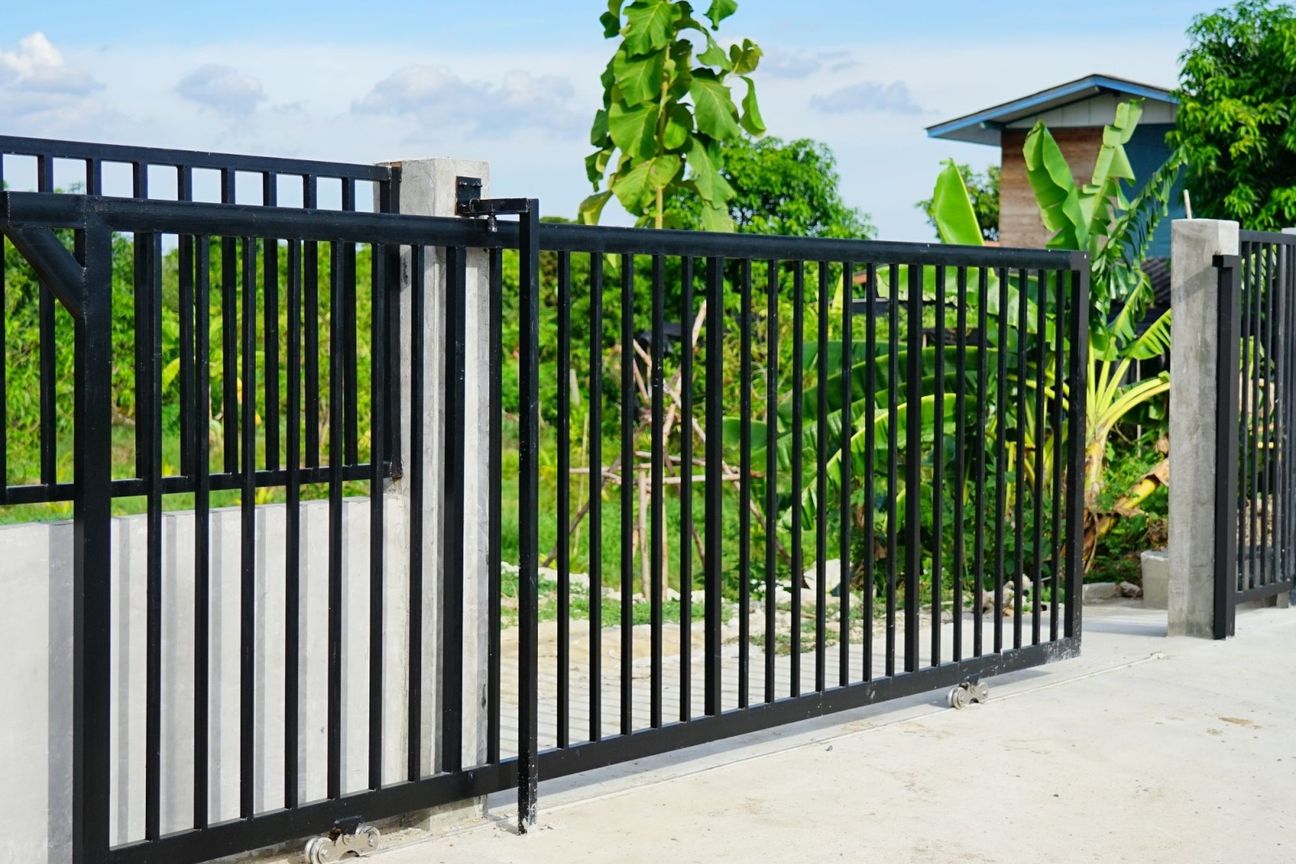 Established Gates & Fencing + Property Option - Ansicht 2