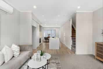 5/35 Marine Parade, Hobsonville