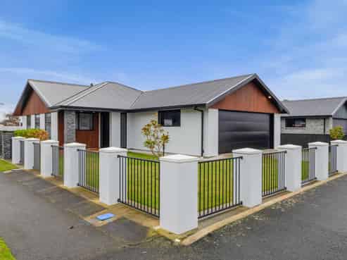 100 Argyle Street, Hawera