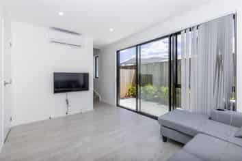 Room 1/2/18 May Street, Hamilton East