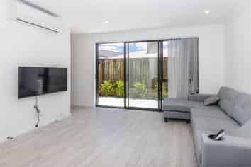 Room 1/2/18 May Street, Hamilton East