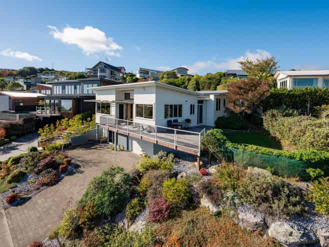 4 Zeehaen Place, Britannia Heights