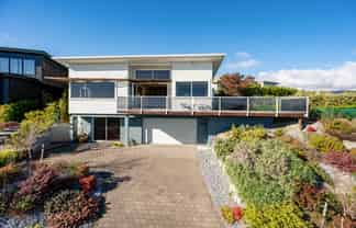 4 Zeehaen Place, Britannia Heights