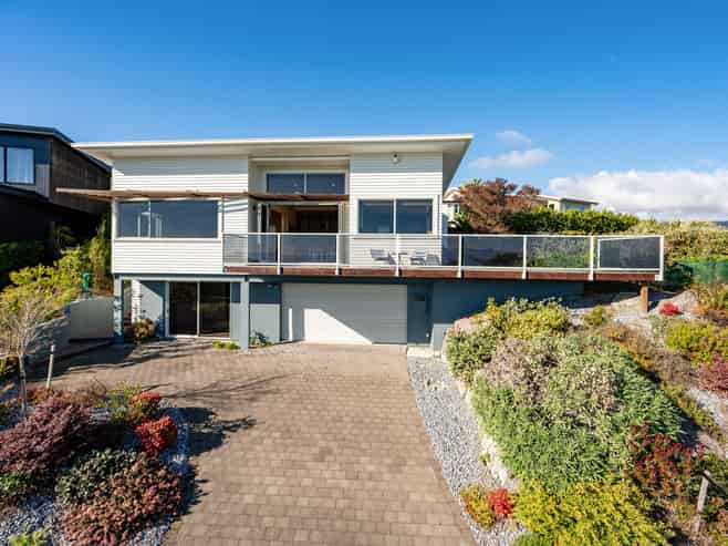 4 Zeehaen Place, Britannia Heights