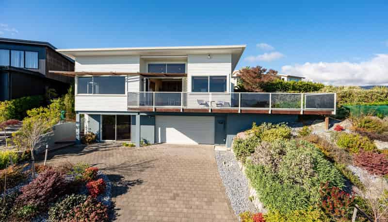 4 Zeehaen Place, Britannia Heights