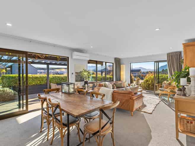1 Rocklands Court, Wanaka