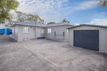 34 Wolverton Rd , Avondale