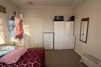 34 Wolverton Rd , Avondale