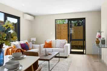 2/13 Hilda Road, Favona