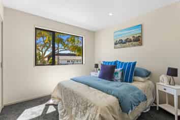 2/13 Hilda Road, Favona
