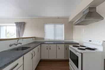 4/2 Ruakiwi Road, Hamilton Central