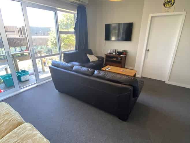 62 Kelburn Parade, Kelburn