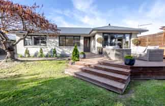 38 Main North Road, Woodend