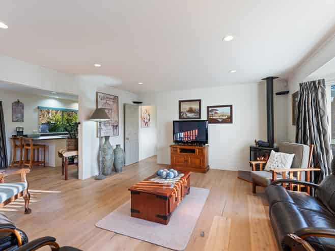66 Weggery Drive, Waikanae Beach