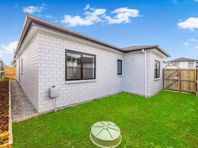 8  Sapwood Crescent, Takanini