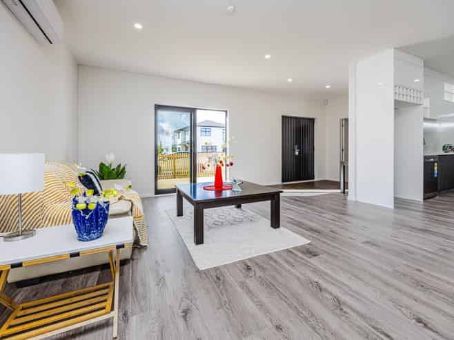 8  Sapwood Crescent, Takanini