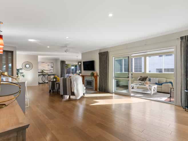 7 Liberty Crescent, Beachlands