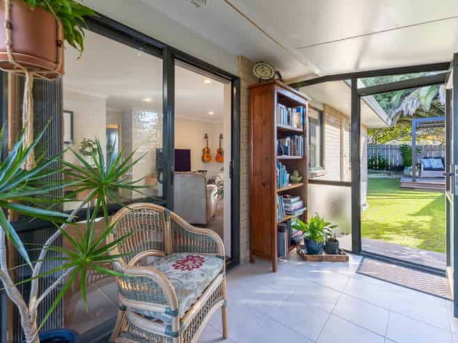 1A Alexander Place, Otaki