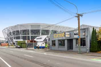 CBD add-value site – Occupy or redevelop!