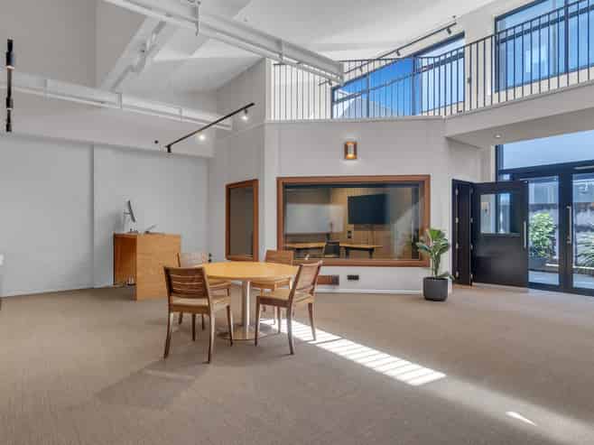 Unique CBD Office Opportunity