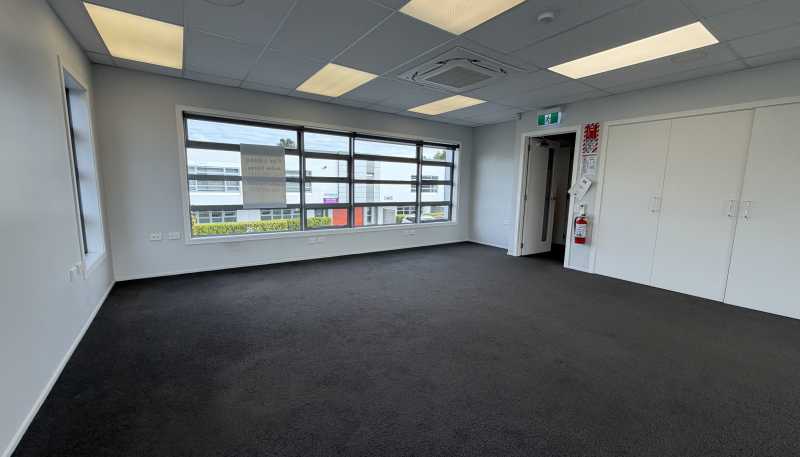 8/15 Sir Gil Simpson Drive, Burnside