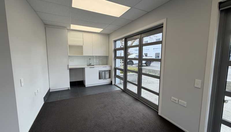 8/15 Sir Gil Simpson Drive, Burnside