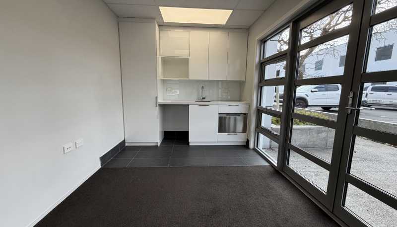 8/15 Sir Gil Simpson Drive, Burnside