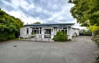 Versatile Tenancy with Premium Exposure