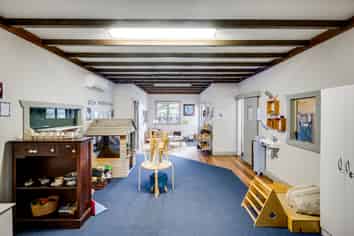 Versatile Tenancy with Premium Exposure