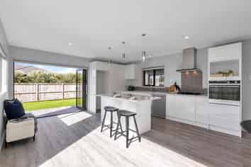 351 One Tree Point Road, One Tree Point