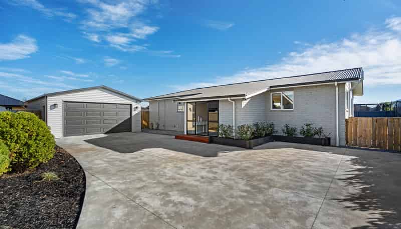 11 Full Moon Lane, Rolleston