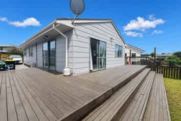 47 Flat Bush Road, Clover Park