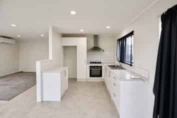 47 Flat Bush Road, Clover Park