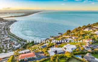 66 Taylors Mistake Road, Scarborough