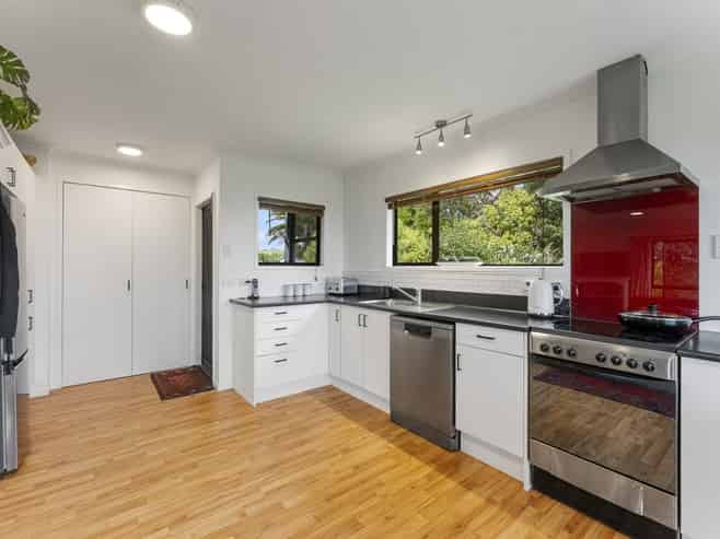 177 Koru Road, Omata