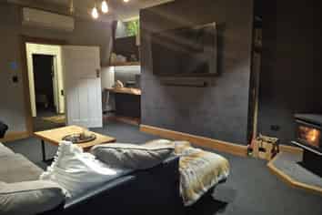Manawatu / Whanganui - Address withheld