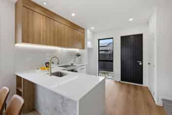 3/3 McLean Avenue, Papatoetoe