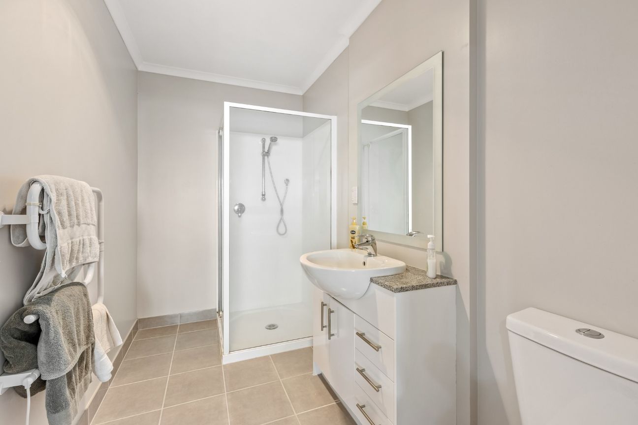 Location, Lifestyle & Space – This Home Has It All! - Meer
